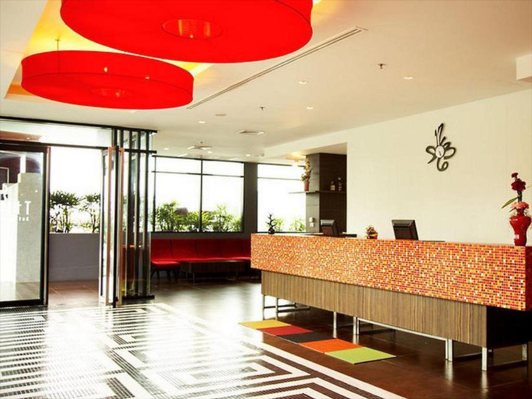 The Sez Hotel Bangsaen Εξωτερικό φωτογραφία