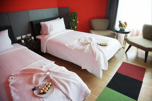 The Sez Hotel Bangsaen Εξωτερικό φωτογραφία