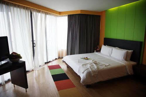 The Sez Hotel Bangsaen Εξωτερικό φωτογραφία